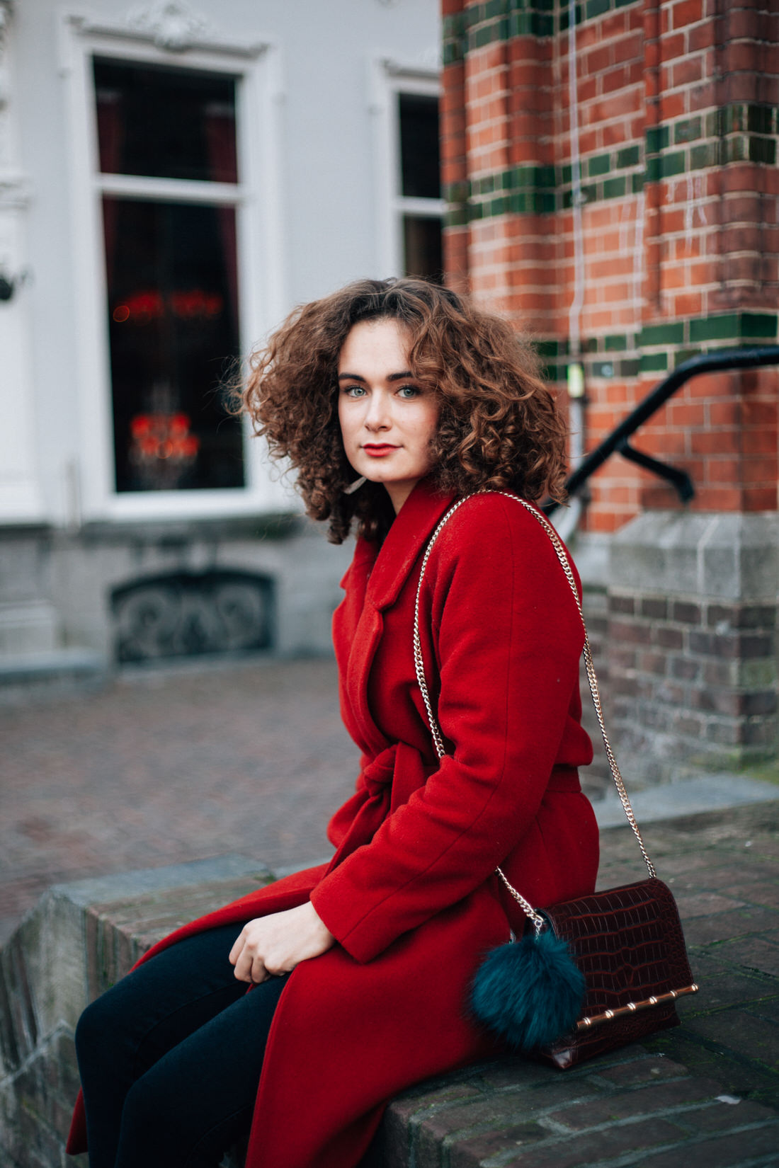 bloggershoot outfit red coat curls