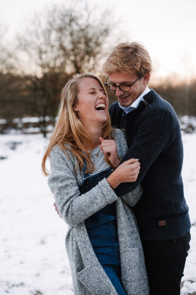 loveshoot winter couple verliefd